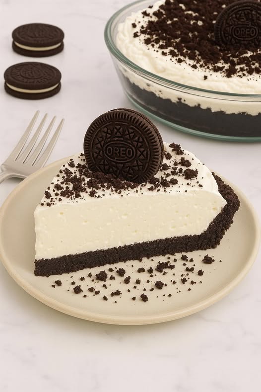 Torta Gelada de Oreo com Recheio Cremoso