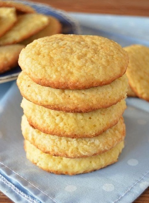 Biscoitos Caseiros com 1 Ovo e Iogurte